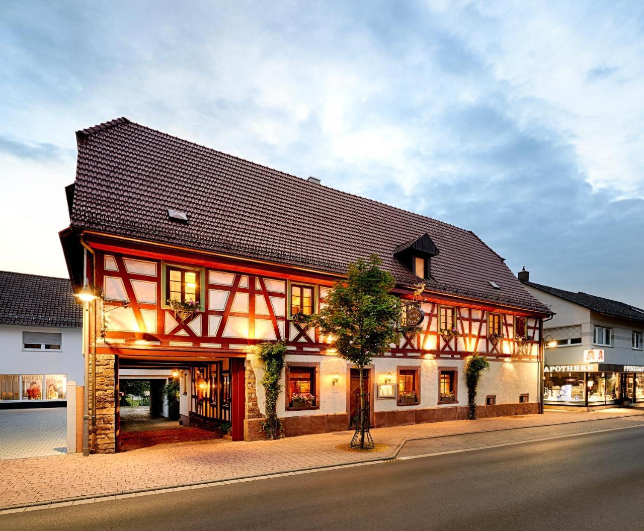 Landgasthof Hirsch Remchingen Bagian luar foto